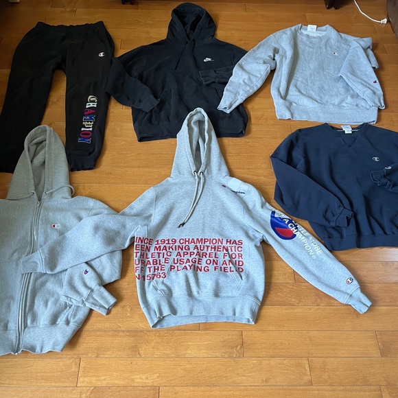 Champion and Nike Vintage Clothing for Cheap! - Picture 1 of 8